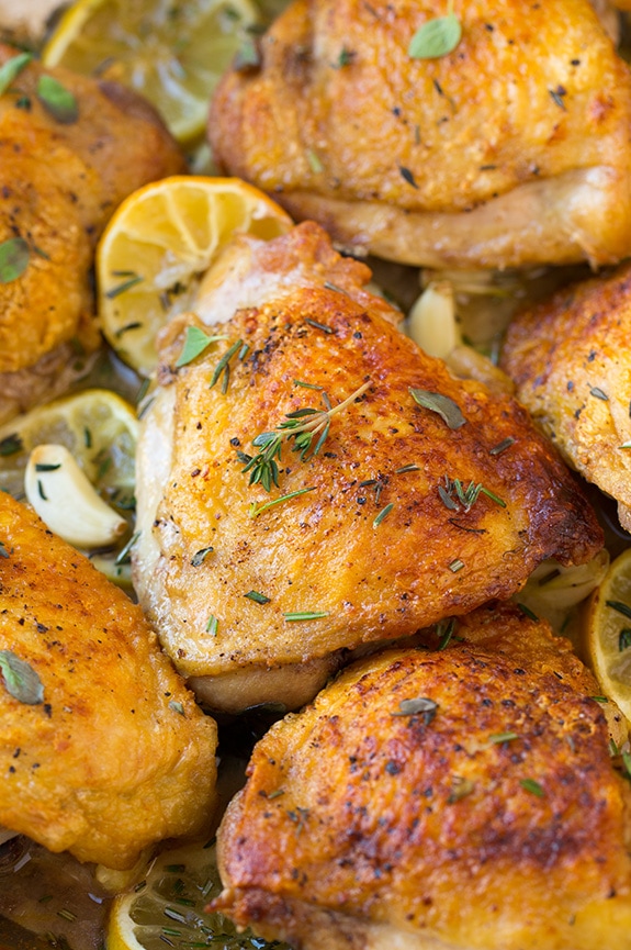 Crispy Skin & Tender Meat: Classic Lemon Rosemary Chicken